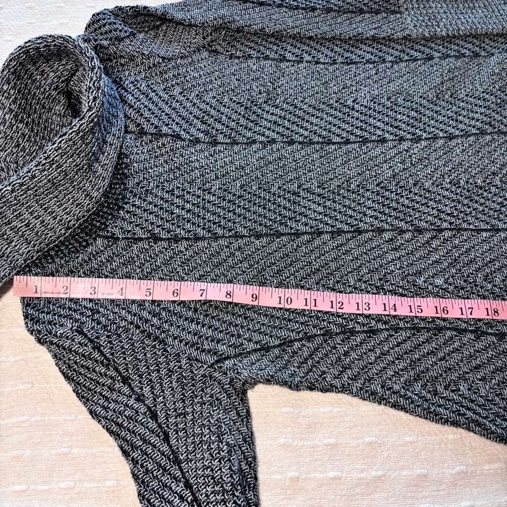 Eight Eight Eight women’s tunic length pullover cowl neck hi/lo sweater Size M - Picture 11 of 15